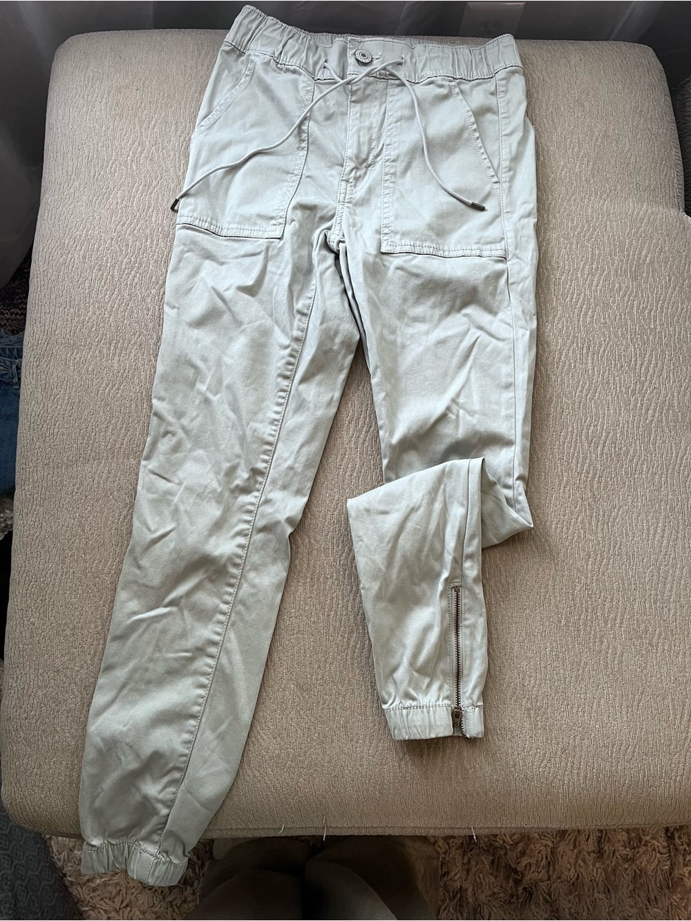 AE Light Gray Drawstring Jogger Pants